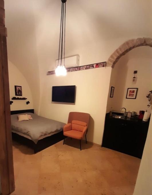 La Guta Studio Suite The Milano Suite Jerusalem Exterior photo
